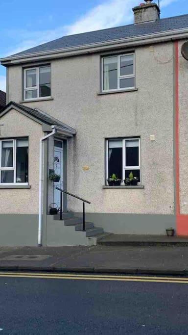 Bumblebee Cottage Donegal Town Exterior photo